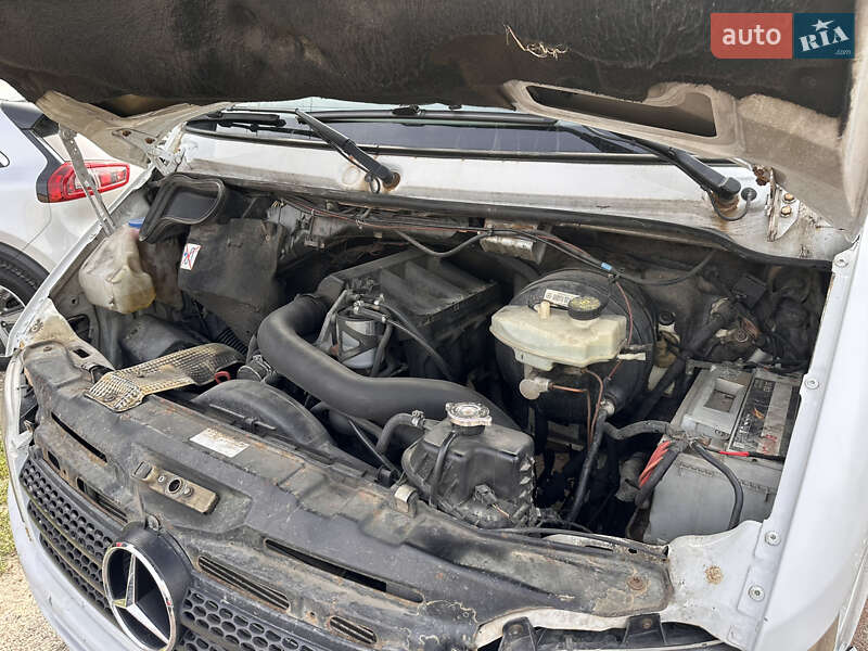 Эвакуатор Mercedes-Benz Sprinter 2006 в Львове фото 5 Эвакуатор Mercedes-Benz Sprinter 2006 в Львове