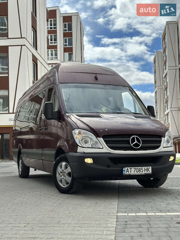 Микроавтобус Mercedes-Benz Sprinter 2013 в Ивано-Франковске