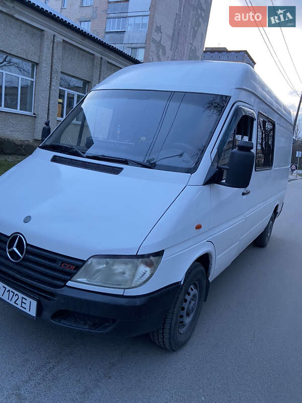 Mercedes-Benz Sprinter 2000