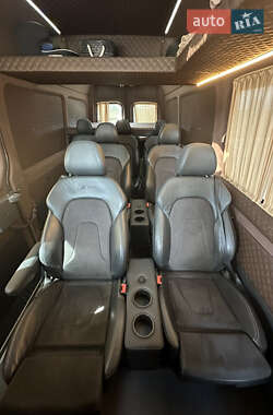 Микроавтобус Mercedes-Benz Sprinter 2007 в 