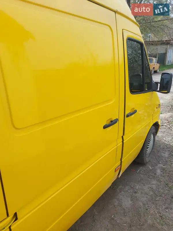 Mercedes-Benz Sprinter