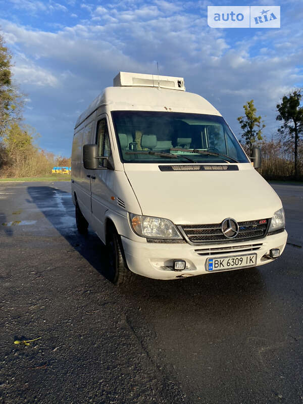 Рефрижератор Mercedes-Benz Sprinter 2004 в Корце