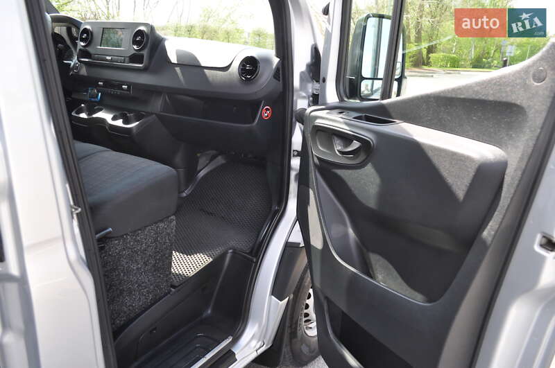 Микроавтобус Mercedes-Benz Sprinter 2019 в Киеве