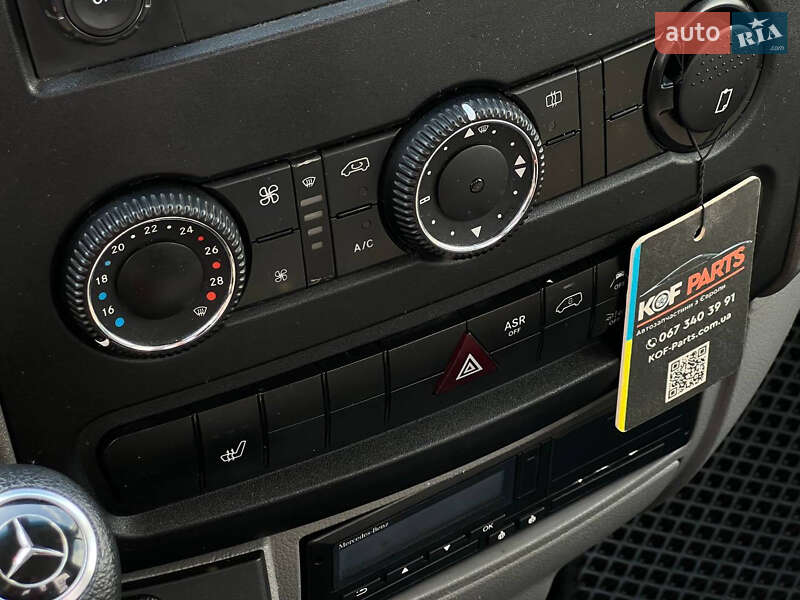 Автовоз Mercedes-Benz Sprinter 2016 в Львові