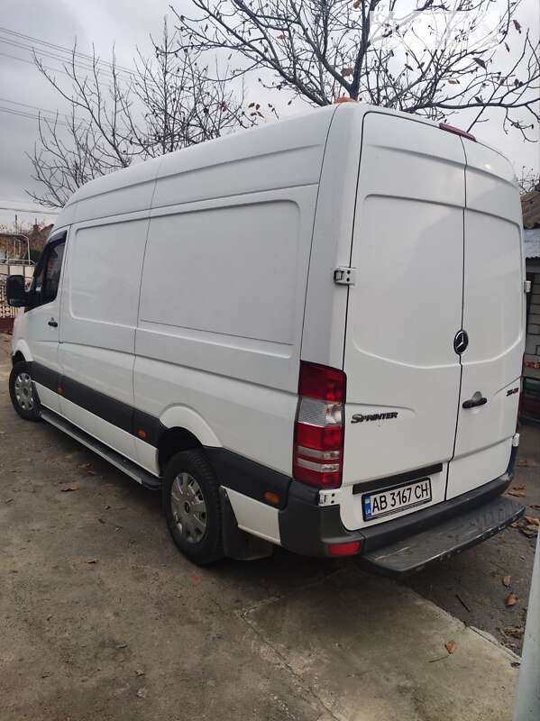 Вантажний фургон Mercedes-Benz Sprinter 2012 в Тростянці