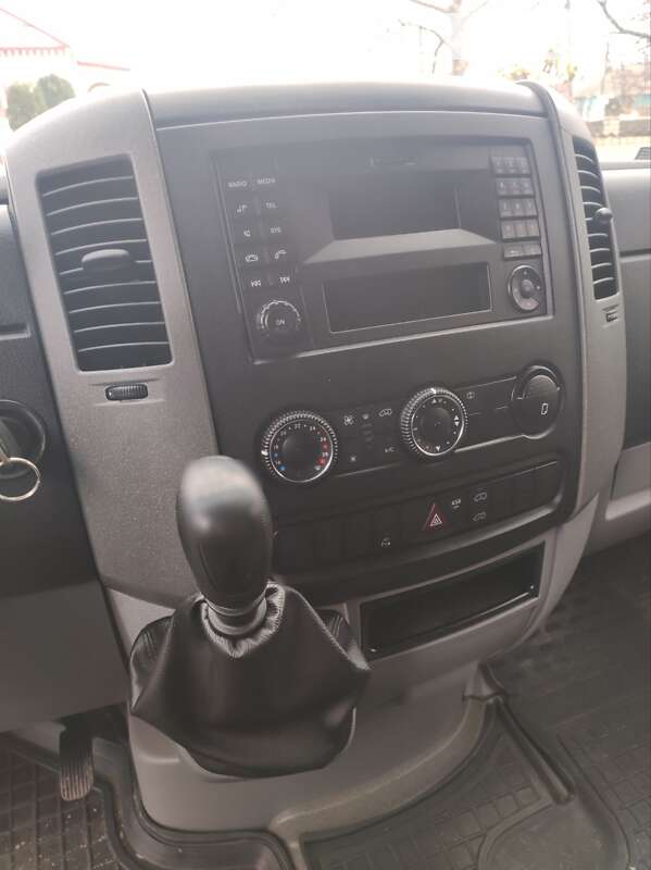 Вантажний фургон Mercedes-Benz Sprinter 2012 в Тростянці