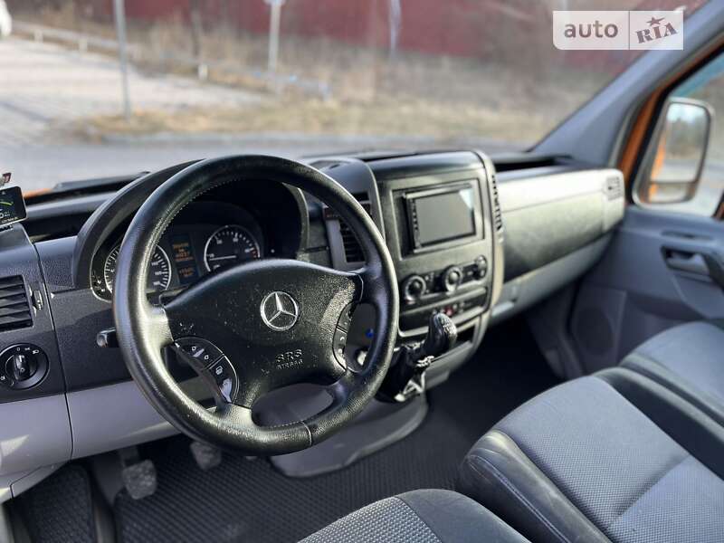 Грузопассажирский фургон Mercedes-Benz Sprinter 2012 в Збараже