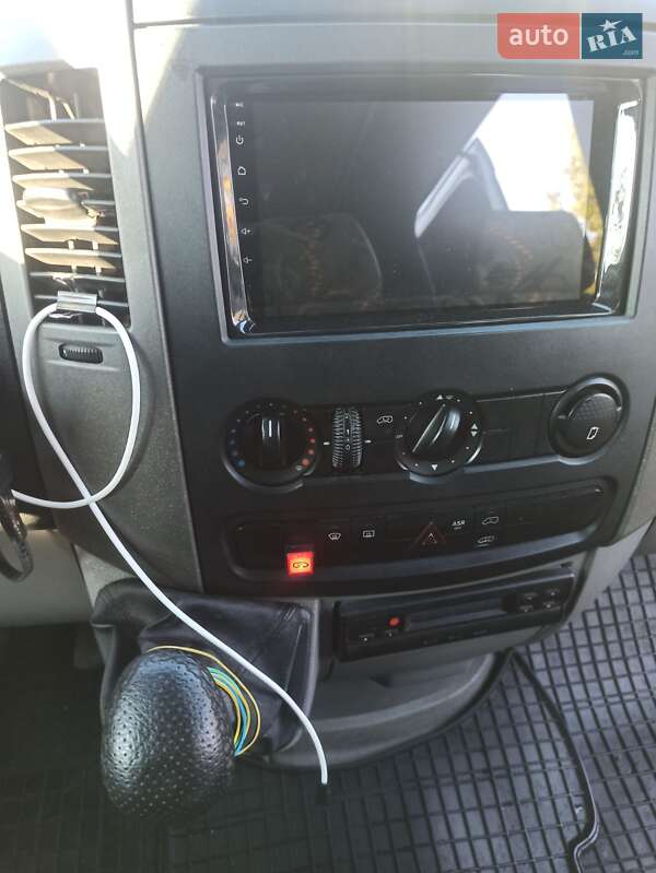Приміський автобус Mercedes-Benz Sprinter 2011 в Баришівка