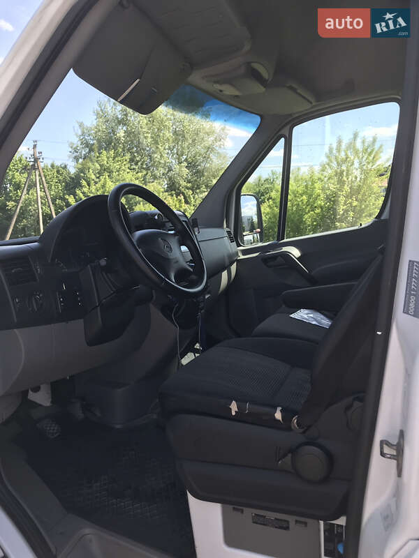 Грузовой фургон Mercedes-Benz Sprinter 2009 в Самборе