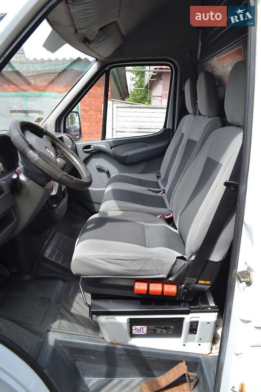 Вантажний фургон Mercedes-Benz Sprinter 2000 в Житомирі