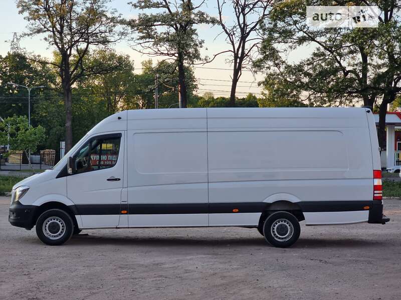 Вантажний фургон Mercedes-Benz Sprinter 2016 в Тернополі