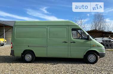 Грузовой фургон Mercedes-Benz Sprinter 2001 в Снятине