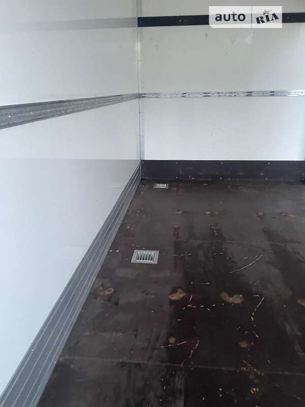 Вантажний фургон Mercedes-Benz Sprinter 2019 в Снятині фото 69 Вантажний фургон Mercedes-Benz Sprinter 2019 в Снятині