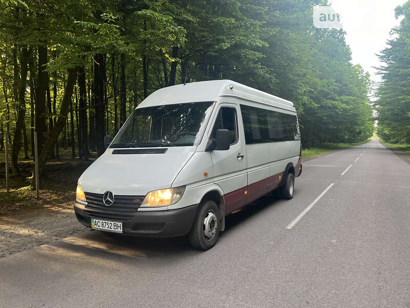 Туристический / Междугородний автобус Mercedes-Benz Sprinter 2000 в Ровно