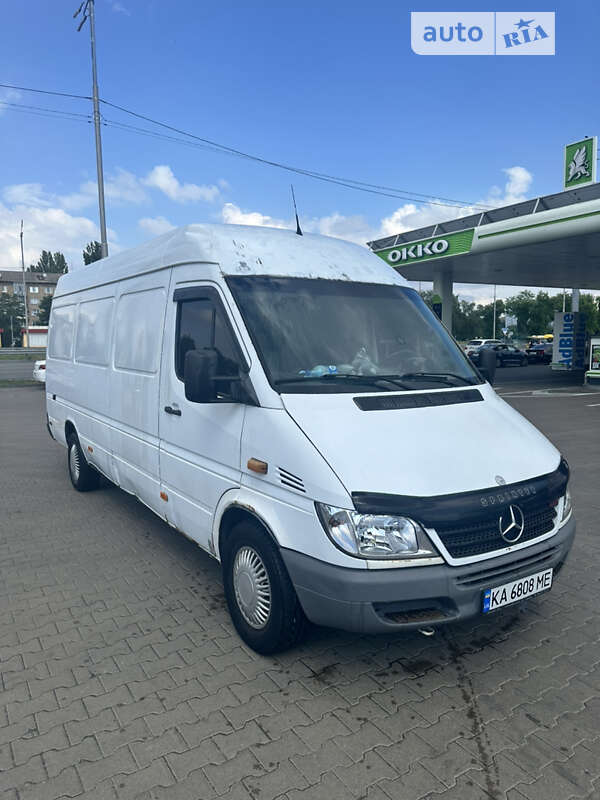 Вантажний фургон Mercedes-Benz Sprinter 2005 в Києві