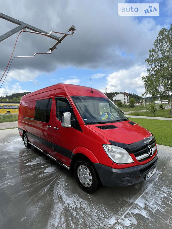 Mercedes-Benz Sprinter 2012