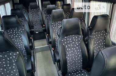 Приміський автобус Mercedes-Benz Sprinter 2013 в Дніпрі