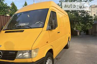 Грузовой фургон Mercedes-Benz Sprinter 1999 в 