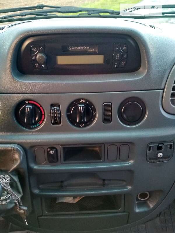 Микроавтобус Mercedes-Benz Sprinter 2004 в Киеве