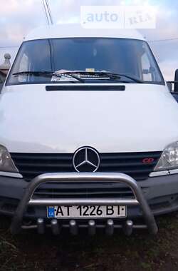 Грузовой фургон Mercedes-Benz Sprinter 2002 в Болехове