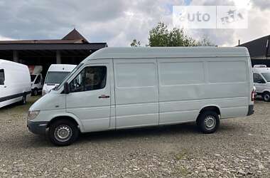 Вантажний фургон Mercedes-Benz Sprinter 2001 в Мукачевому