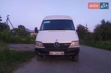 Грузовой фургон Mercedes-Benz Sprinter 2002 в 