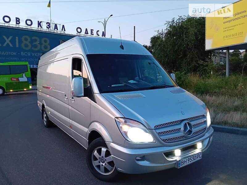 Вантажний фургон Mercedes-Benz Sprinter 2006 в Одесі