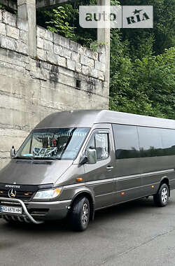 Микроавтобус Mercedes-Benz Sprinter 2005 в Рахове