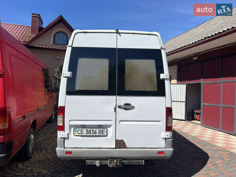 Микроавтобус Mercedes-Benz Sprinter 2000 в Черновцах