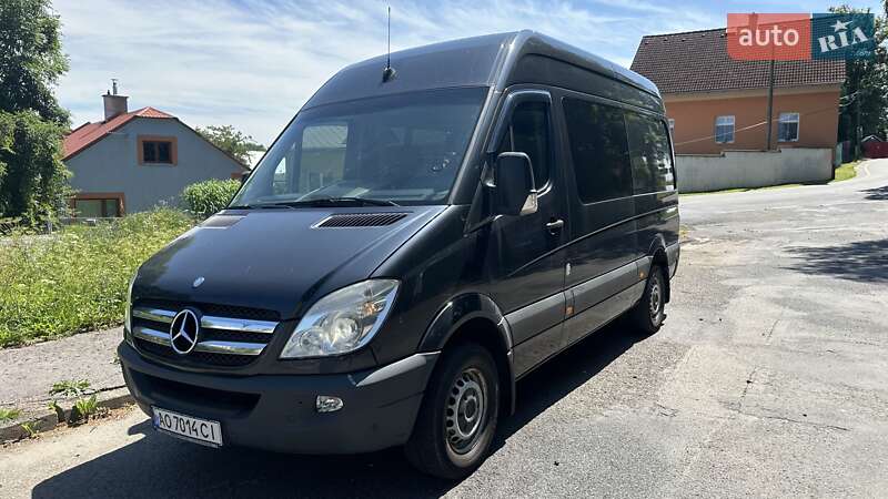 Mercedes-Benz Sprinter 2011