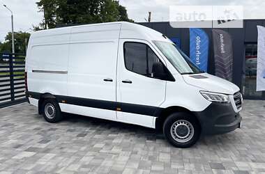 Вантажний фургон Mercedes-Benz Sprinter 2019 в Рівному