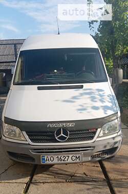 Вантажний фургон Mercedes-Benz Sprinter 2002 в Ужгороді