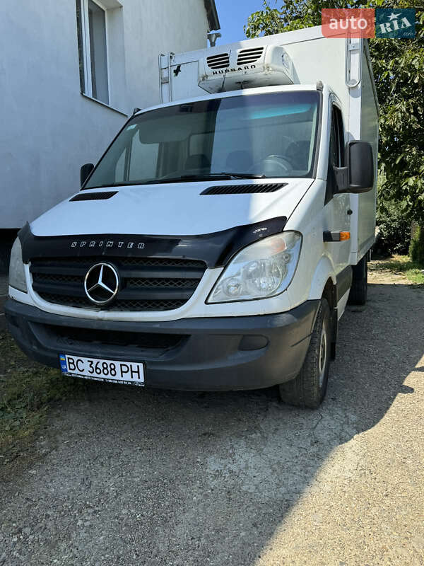 Mercedes-Benz Sprinter 2011