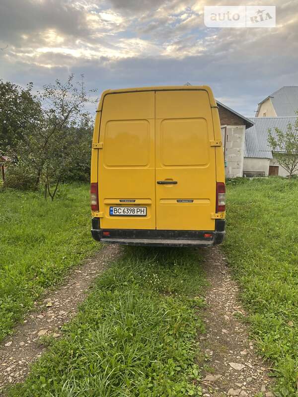 Mercedes-Benz Sprinter 2005