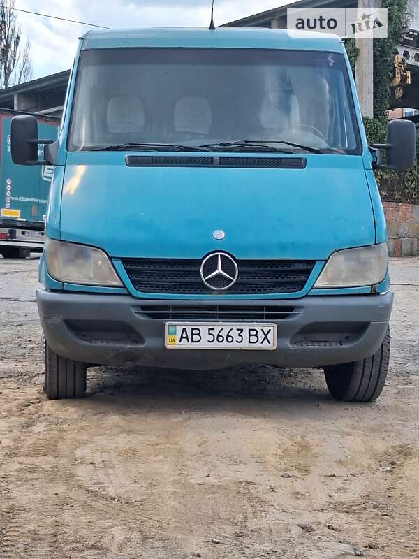 Грузовой фургон Mercedes-Benz Sprinter 2001 в Виннице