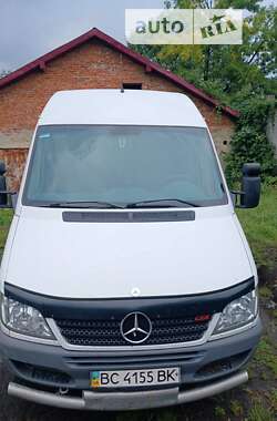 Грузовой фургон Mercedes-Benz Sprinter 2004 в Львове