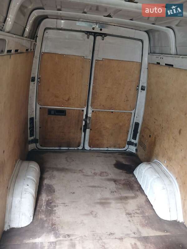 Грузовой фургон Mercedes-Benz Sprinter 2004 в Львове