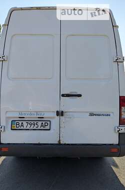 Вантажний фургон Mercedes-Benz Sprinter 2006 в Світловодську