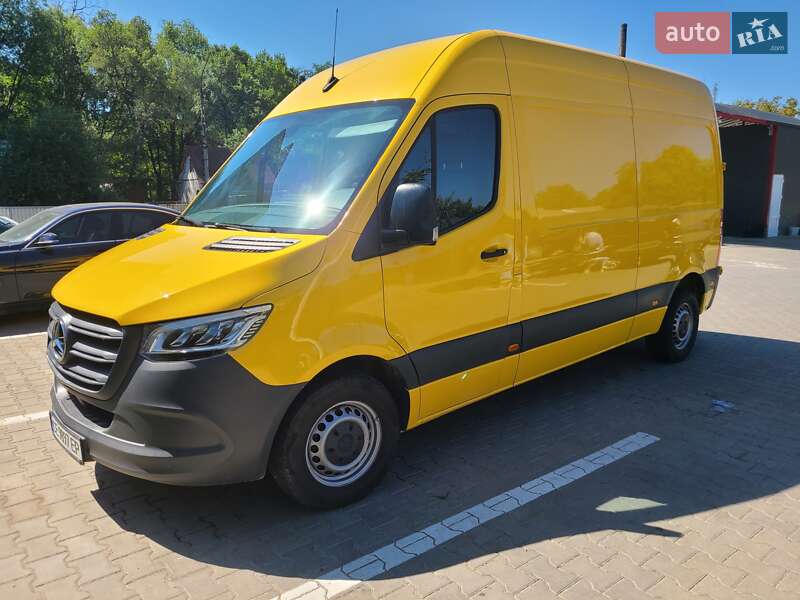 Вантажний фургон Mercedes-Benz Sprinter 2020 в Чернівцях