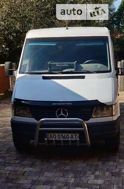 Вантажний фургон Mercedes-Benz Sprinter 1998 в Ужгороді