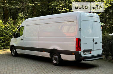 Грузовой фургон Mercedes-Benz Sprinter 2023 в 