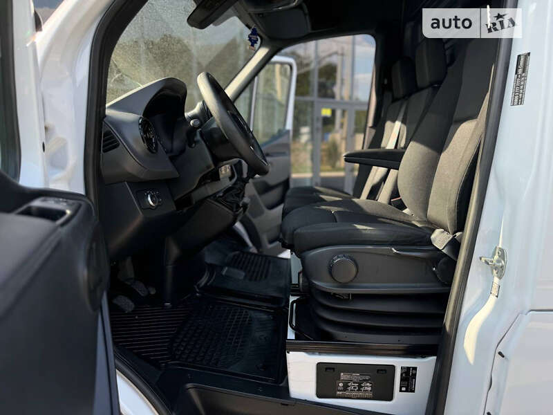 Грузовой фургон Mercedes-Benz Sprinter 2023 в Виннице