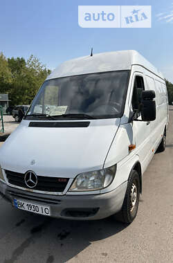 Вантажний фургон Mercedes-Benz Sprinter 2005 в Рівному