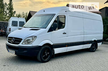 Вантажний фургон Mercedes-Benz Sprinter 2006 в Іршаві