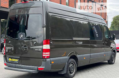 Грузовой фургон Mercedes-Benz Sprinter 2015 в 