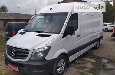 Вантажний фургон Mercedes-Benz Sprinter 2015 в Рівному