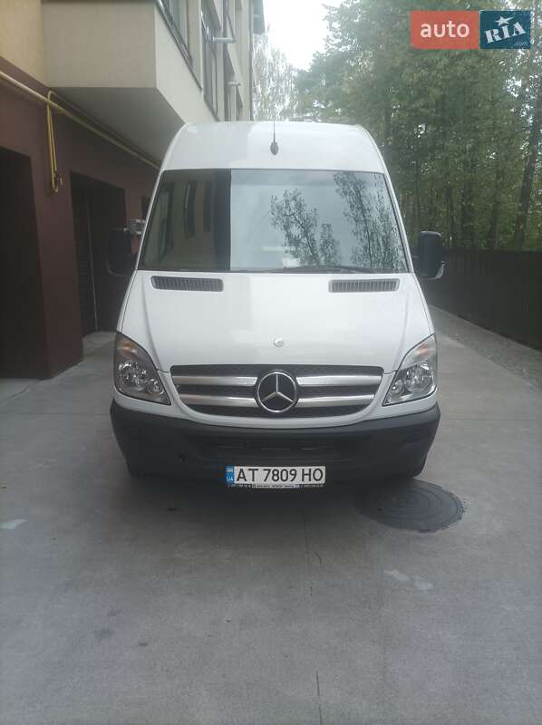 Микроавтобус Mercedes-Benz Sprinter 2006 в Ивано-Франковске