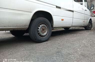 Грузовой фургон Mercedes-Benz Sprinter 2004 в 