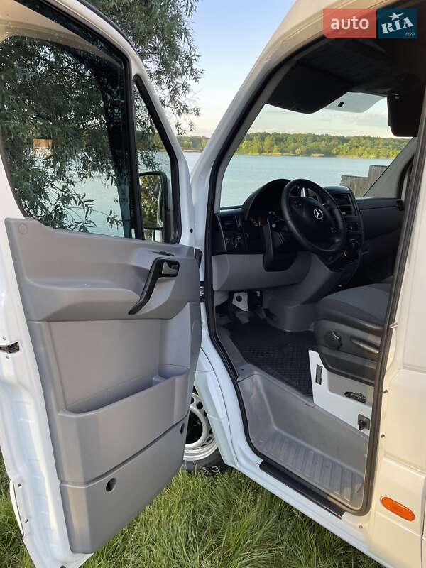 Дом на колесах Mercedes-Benz Sprinter 2011 в Ужгороде