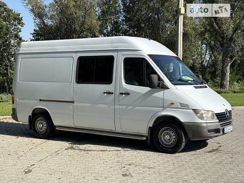 Вантажопасажирський фургон Mercedes-Benz Sprinter 2001 в Кіцмані
